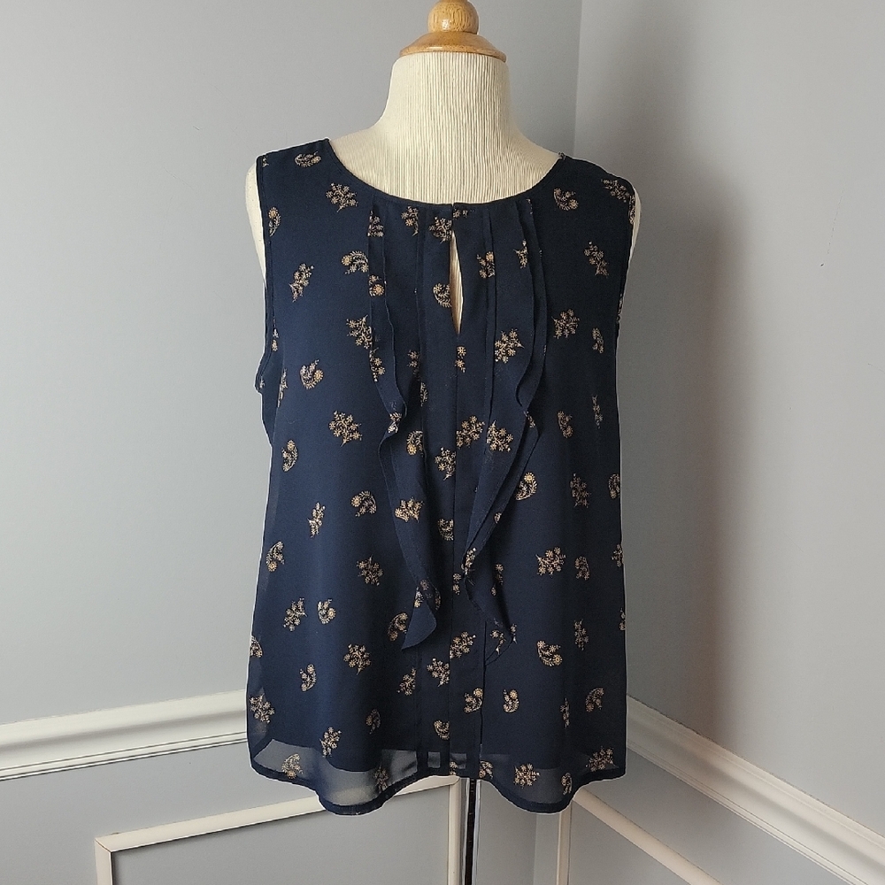 ANN TAYLOR Ruffle Keyhole Office Floral‎ Sleeveless Navy Blue Gold Blouse Top L